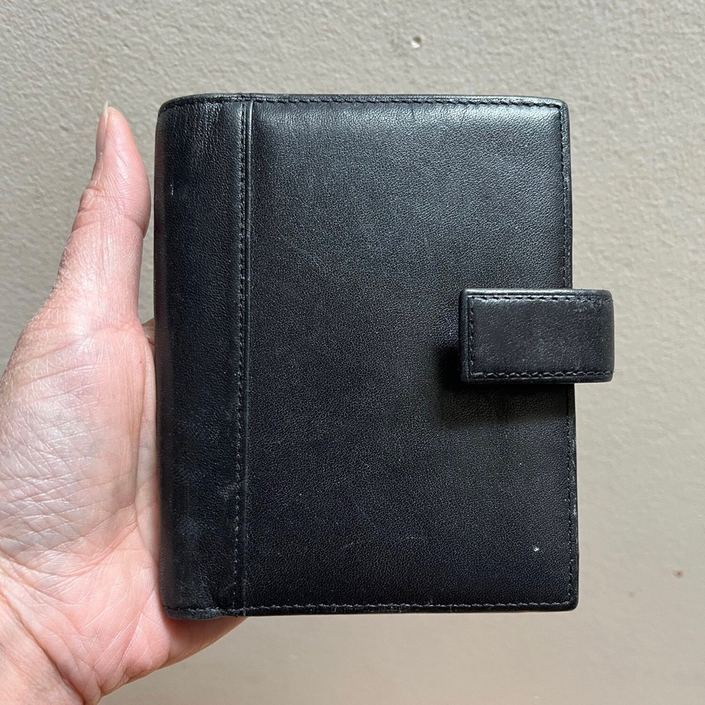 Vintage Tumi wallet palm strap velcro area passport holder